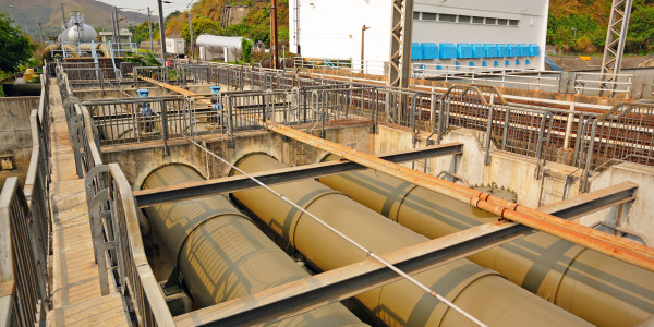Tuberos · Instalación / Mantenimiento Tuberías Industriales en Madrid · Soldadura y Unión de Tuberías