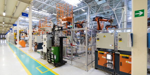 Electricistas Industriales · Instaladores Alta / Baja Tensión Torrelodones · Conexión de motores eléctricos, bombas y maquinaria industrial